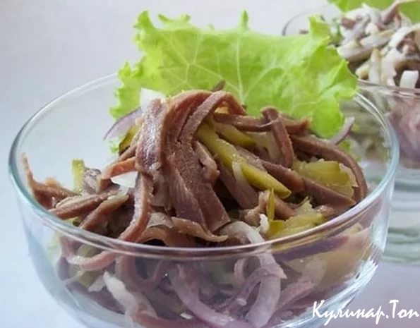 Салат с отварным языком