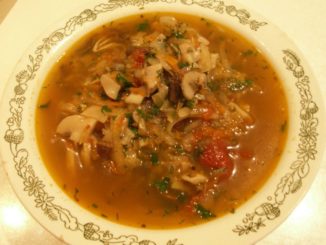 Солянка грибная с капустой
