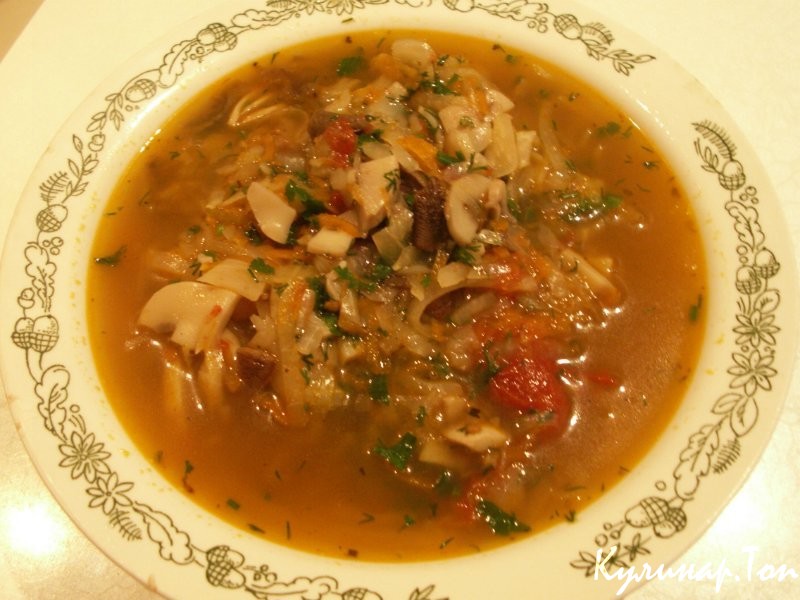 Солянка грибная с капустой