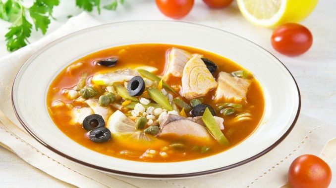 Солянка рыбная с маслинами Солянка рыбная с маслинами