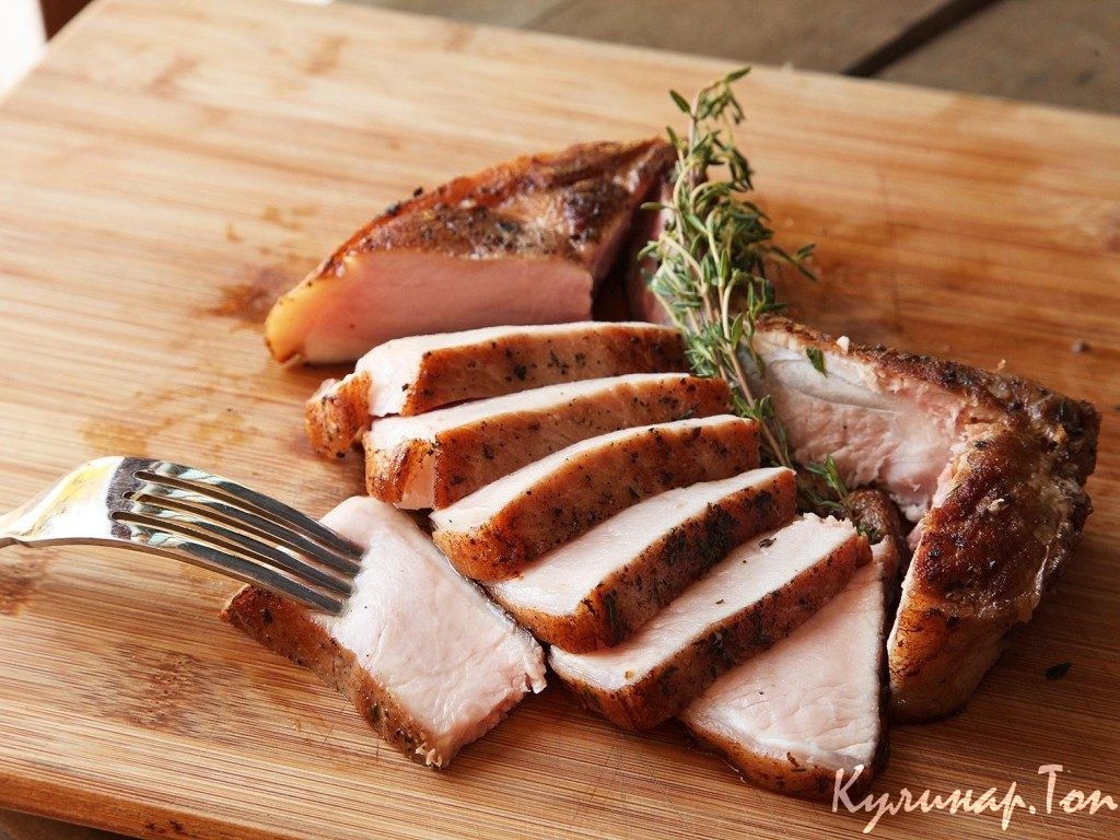 Свинина, тушенная куском