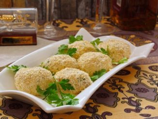 Сырно-сливочные шарики с тунцом и укропом