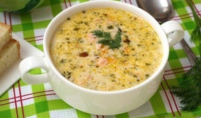 Сырный суп с семгой и кедровыми орешками Сырный суп с семгой и кедровыми орешками