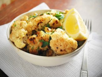 Цветная капуста с чесноком и сыром