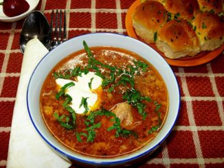 Борщ украинский с пампушками