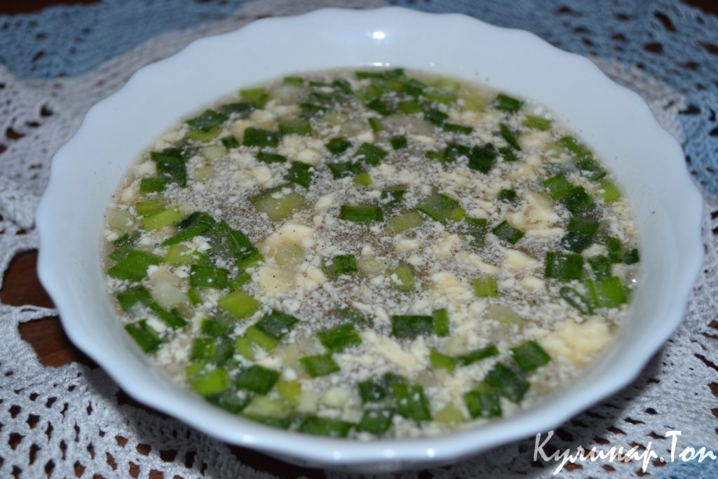 Окрошка с копченой курицей