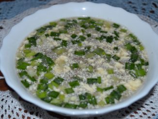 Окрошка с копченой курицей