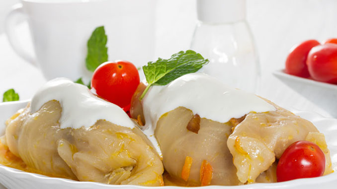 Голубцы с говядиной, рисом и морковью Голубцы с говядиной, рисом и морковью