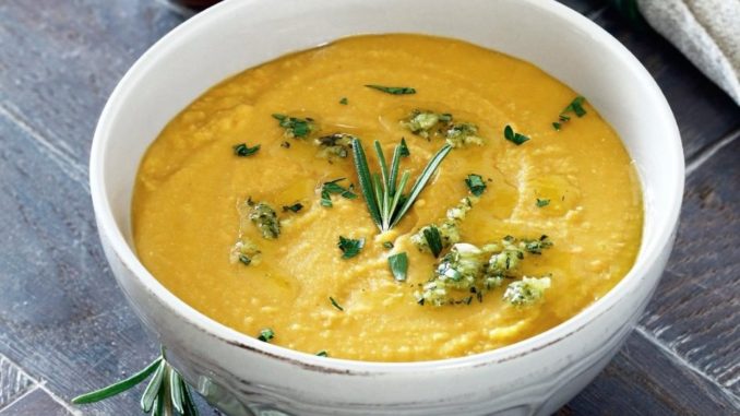Гороховый суп с розмарином Гороховый суп с розмарином
