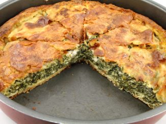 Греческий пирог со шпинатом и сыром