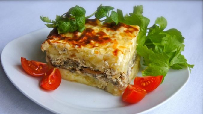 Картофельная запеканка с фаршем и грибами Картофельная запеканка с фаршем и грибами
