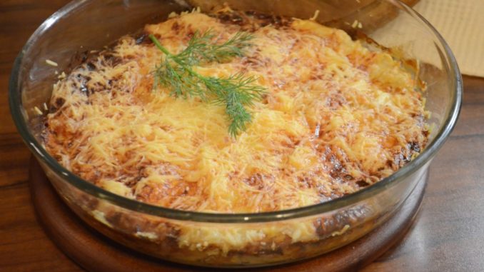 Картофельная запеканка с копчёным окороком Картофельная запеканка с копчёным окороком