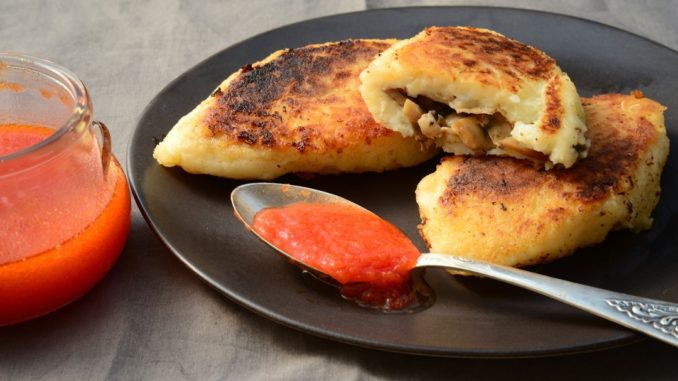 Картофельные зразы с грибной начинкой Картофельные зразы с грибной начинкой
