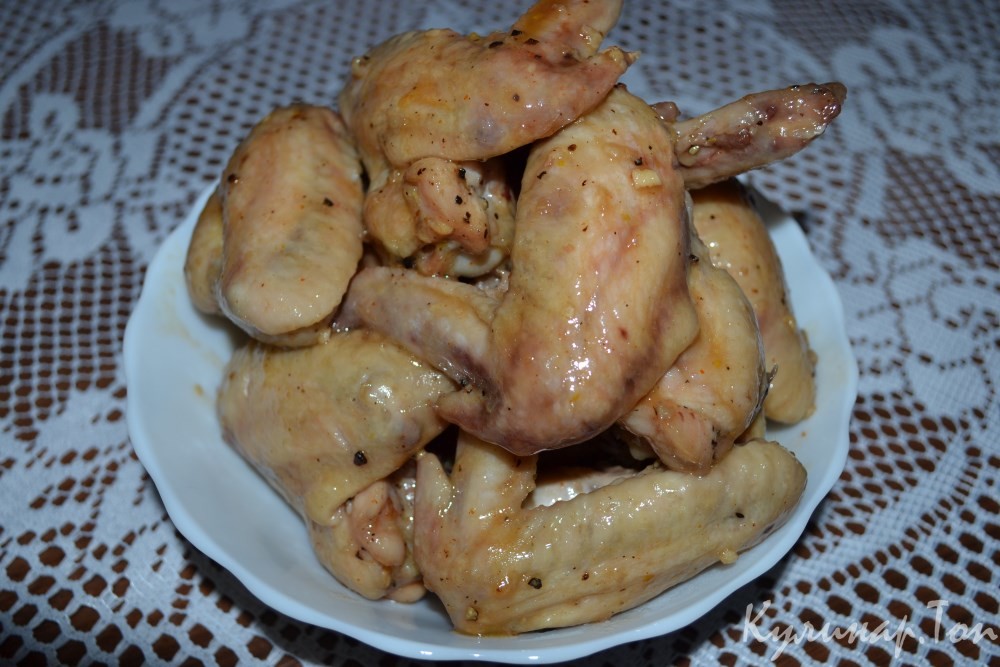 Куриные крылышки в медовом соусе