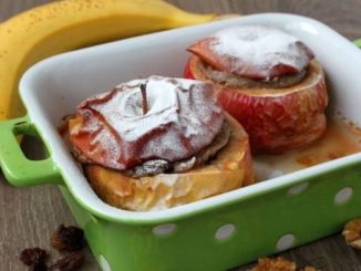 Печеные яблоки, фаршированные бананом
