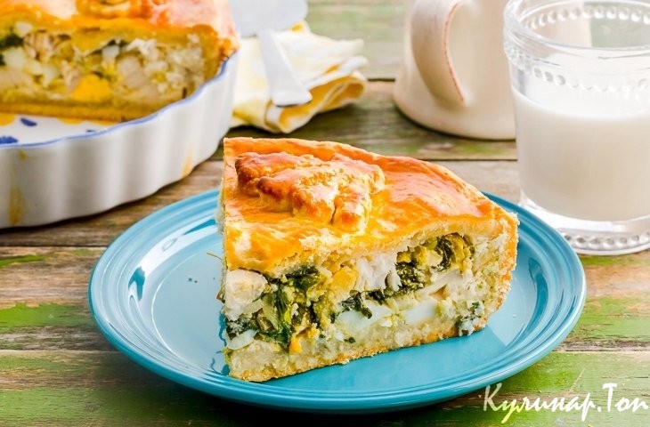Пирог с белой рыбой, анчоусами и луком-пореем