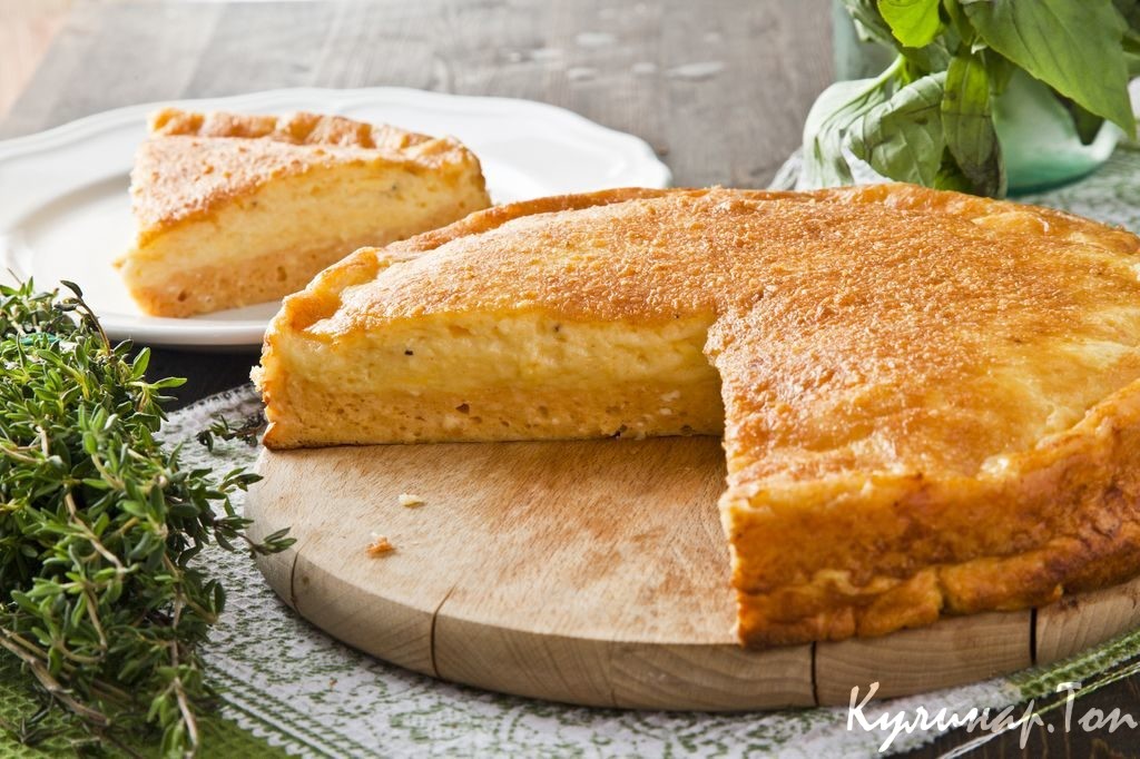Пирог с сыром и творогом