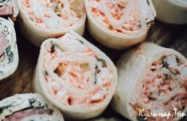 Роллы с курицей и томатами