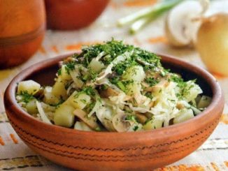 Салат картофельный с шампиньонами
