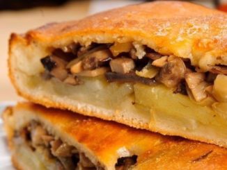 Слоёный пирог с грибами и картофелем