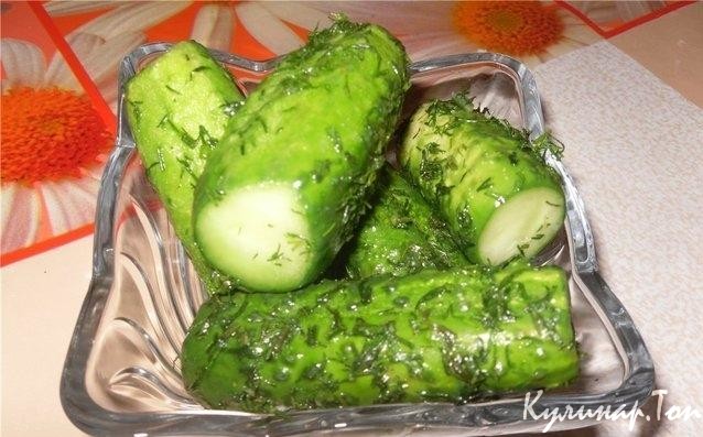 Соленые огурцы с эстрагоном