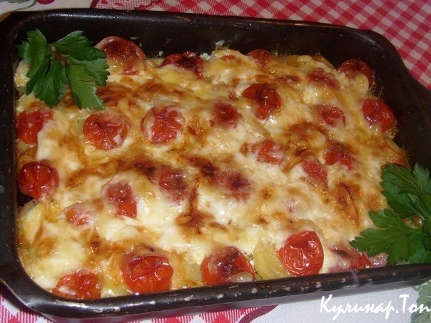 Сытная овощная запеканка со свининой