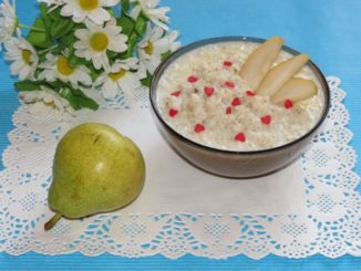 Ячневая каша с грушами