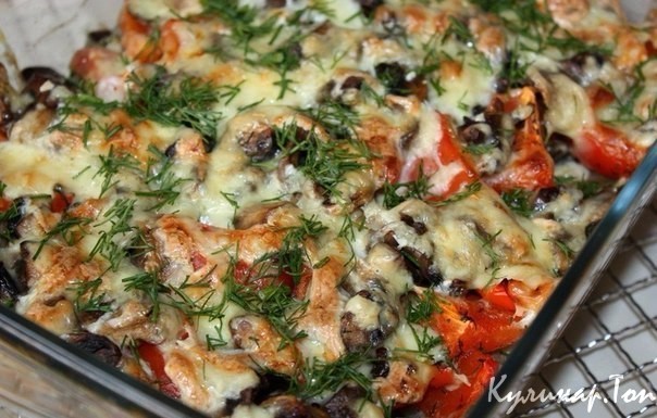 Запеканка с картофелем, фаршем и грибами