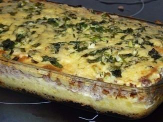 Запеканка с цукини, помидорами и моцареллой