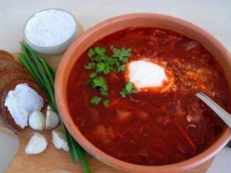 Борщ с уткой и вялеными помидорами