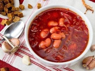 Деревенский борщ с фасолью
