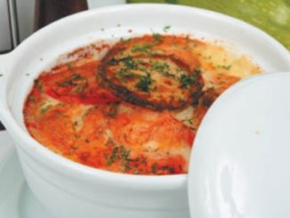 Кабачки с помидорами и сыром