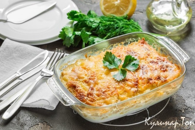 Картофельная запеканка с рыбой и сыром