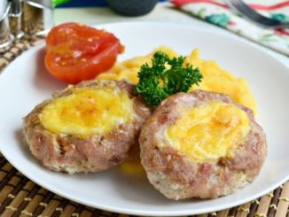 Котлеты из свинины с сыром в духовке