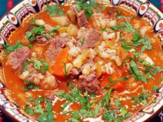 Кулеш из перловой крупы со свининой