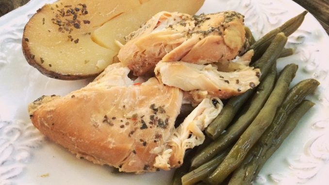 Куриная грудка, тушенная в мультиварке Куриная грудка, тушенная в мультиварке
