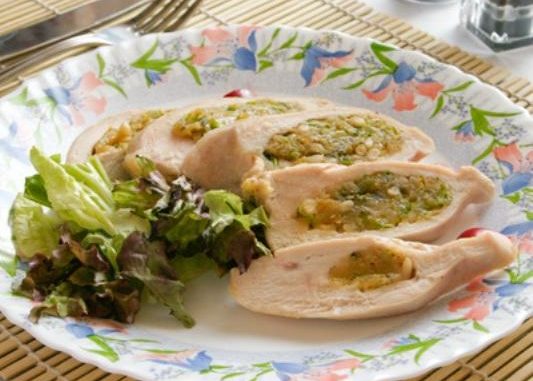 Куриное филе с сыром и орехами Куриное филе с сыром и орехами