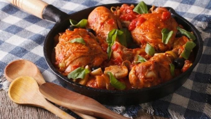 Курица по-охотничьи Курица по-охотничьи