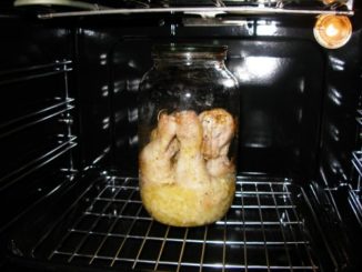 Курица в банке