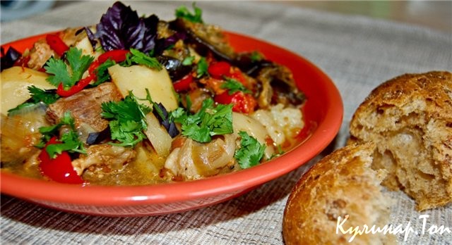Мясное ассорти с баклажанами Мясное ассорти с баклажанами