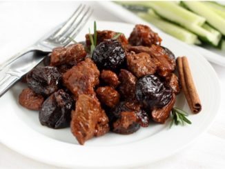 Мясо с черносливом