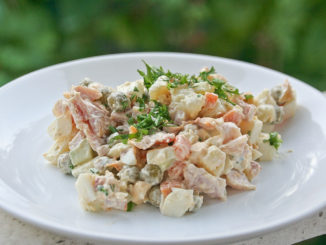 Оливье с куриным мясом