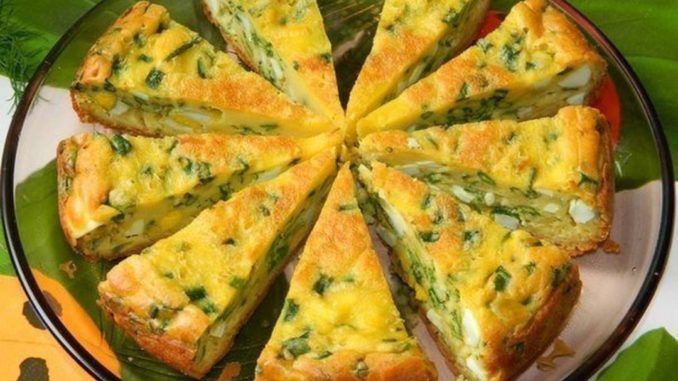 Пирог с яйцами и зеленым луком в мультиварке Пирог с яйцами и зеленым луком в мультиварке