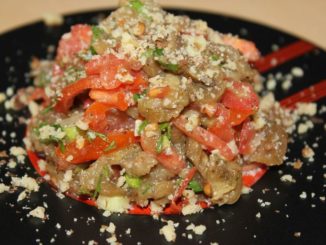 Салат из баклажанов с грецкими орехами