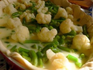 Салат из фасоли с цветной капустой