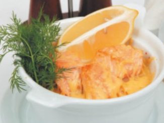 Семга, тушенная с грибами