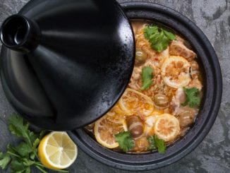 Тажин из мяса с картофелем и фасолью