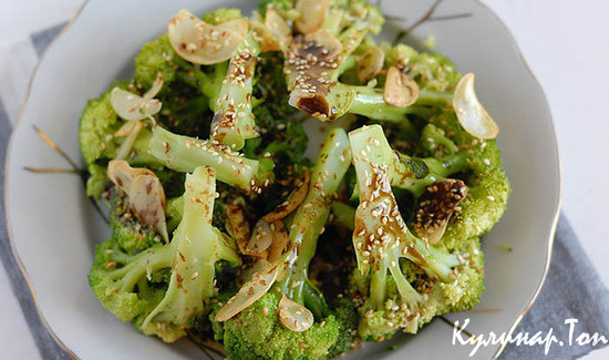 Теплый салат из брокколи с кунжутом Теплый салат из брокколи с кунжутом