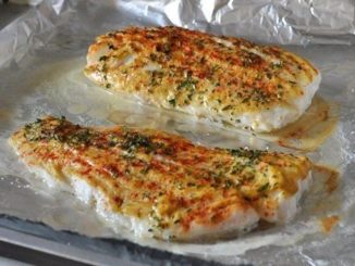 Треска, запеченная по-гречески