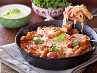 Запеканка из макарон и томатов